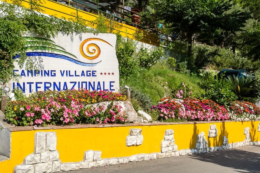 Camping Village Internazionale Sirolo Exterior foto